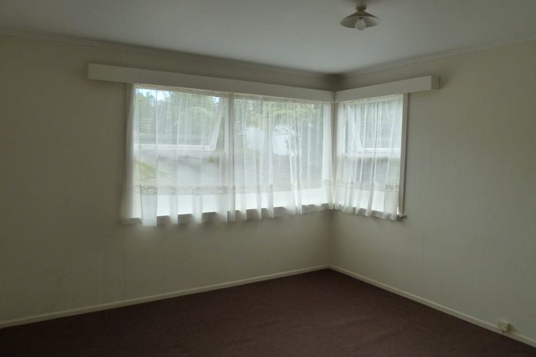 Photo of property in 2/25 Nutsey Avenue, Northcote, Auckland, 0627