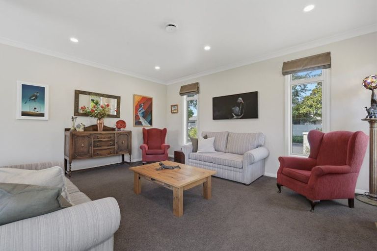 Photo of property in 22 Hansard Place, Bethlehem, Tauranga, 3110