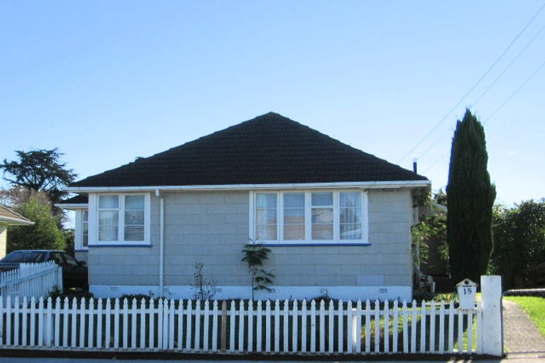 Photo of property in 15 Maire Street, Otaki, 5512