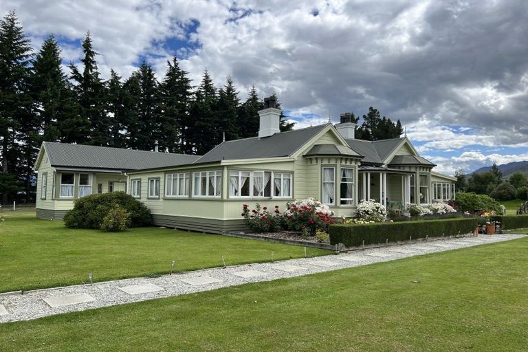 Photo of property in 47 Maxs Way, Lower Shotover, Queenstown, 9304