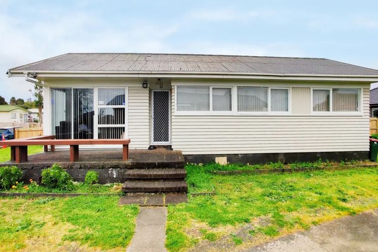 Photo of property in 70 Raglan Street, Mangere East, Auckland, 2024