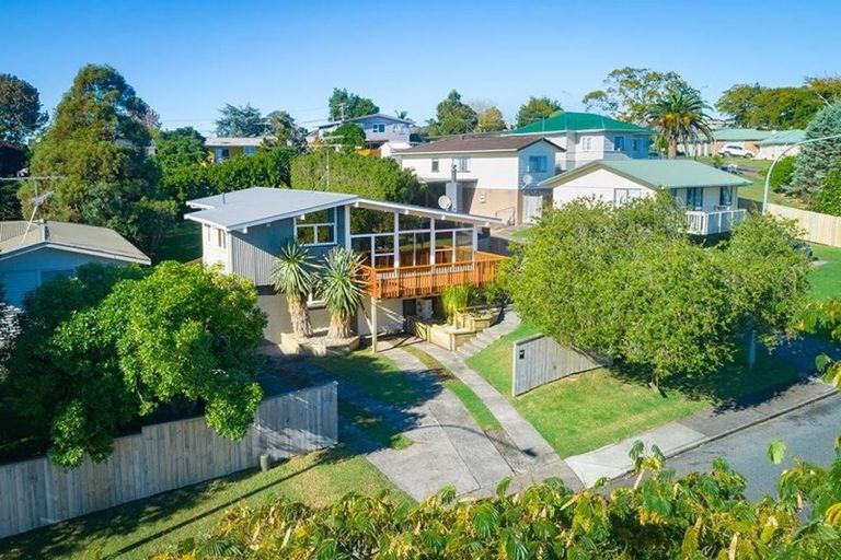 Photo of property in 7 Arlette Place, Massey, Auckland, 0614