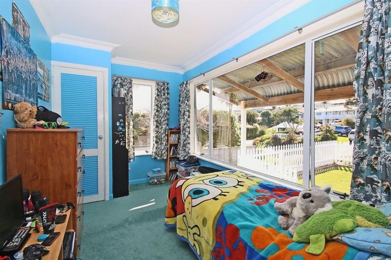 Photo of property in 115 Harbour View Road, Omokoroa, 3114