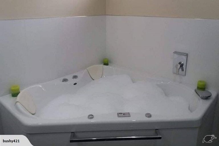 Photo of property in 100 Kimihia Road, Huntly, 3700