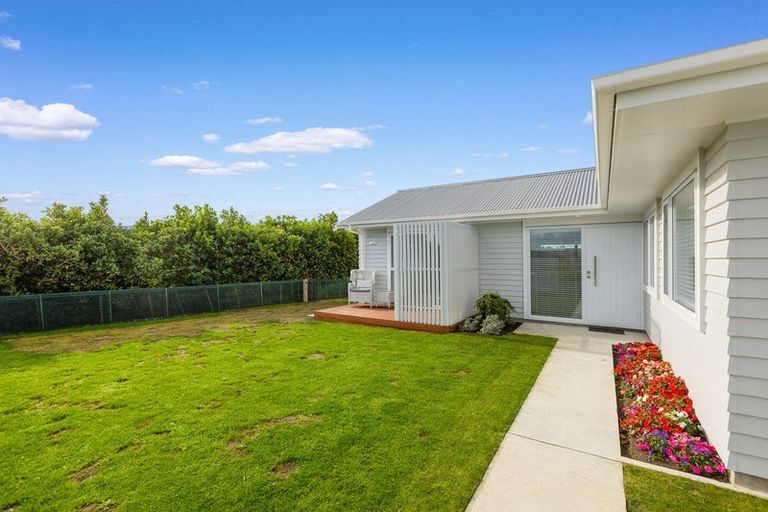 Photo of property in 18 Roka Street, Bell Block, New Plymouth, 4312