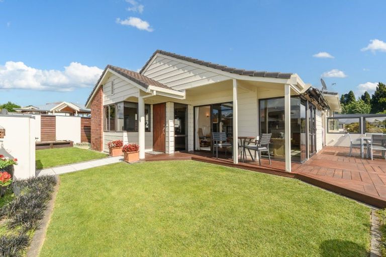 Photo of property in 42 Hillcrest Road, Otumoetai, Tauranga, 3110