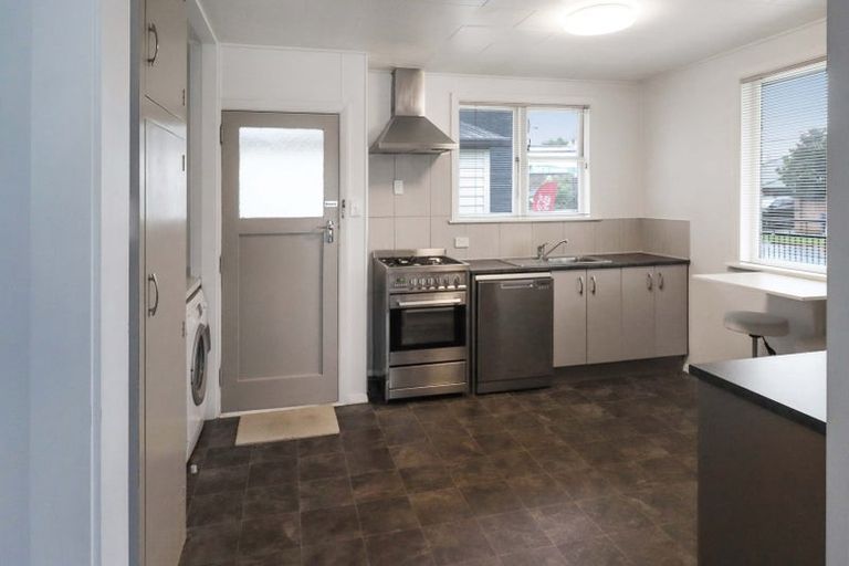 Photo of property in 26 Fraser Crescent, Elderslea, Upper Hutt, 5018