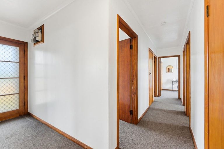 Photo of property in 15 Egmont Street, Castlecliff, Whanganui, 4501