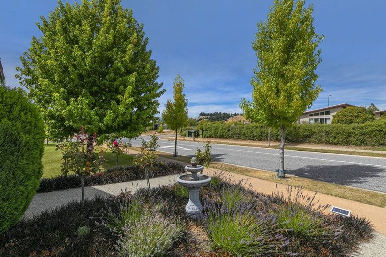 Photo of property in 3 Ash Avenue, Albert Town, Wanaka, 9305