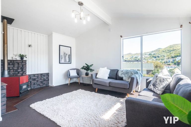 Photo of property in 7a Tralee Place, Johnsonville, Wellington, 6037