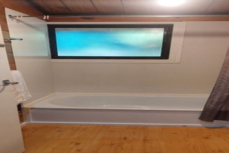 Photo of property in 32a Arawhata Street, Ranui, Porirua, 5024