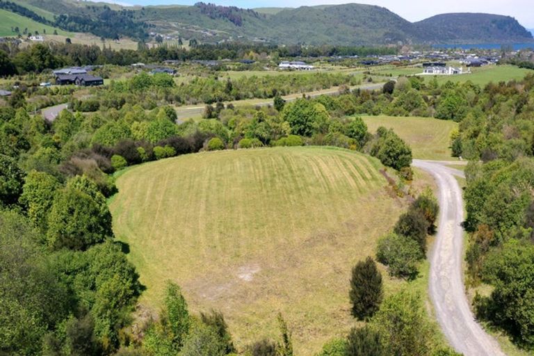 Photo of property in 4a Oakdale Drive, Kinloch, Taupo, 3377