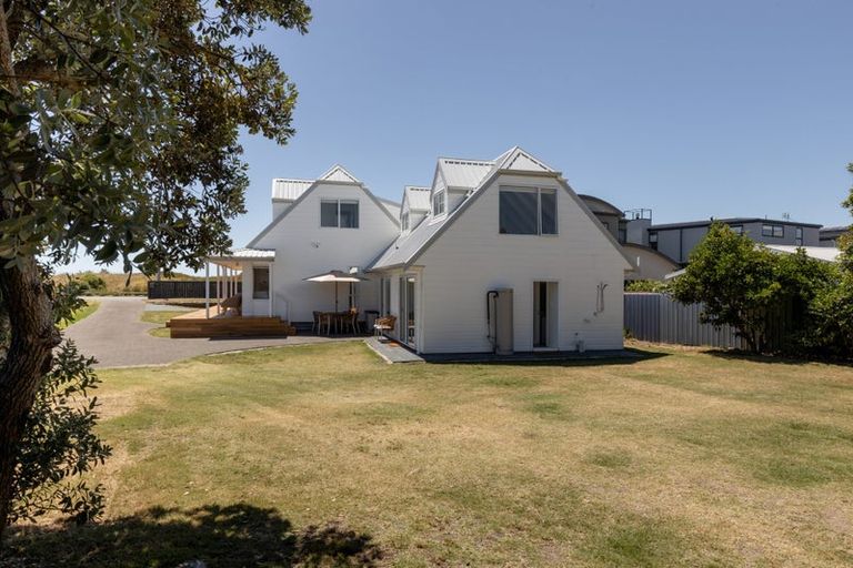 Photo of property in 906 Papamoa Beach Road, Papamoa Beach, Papamoa, 3118
