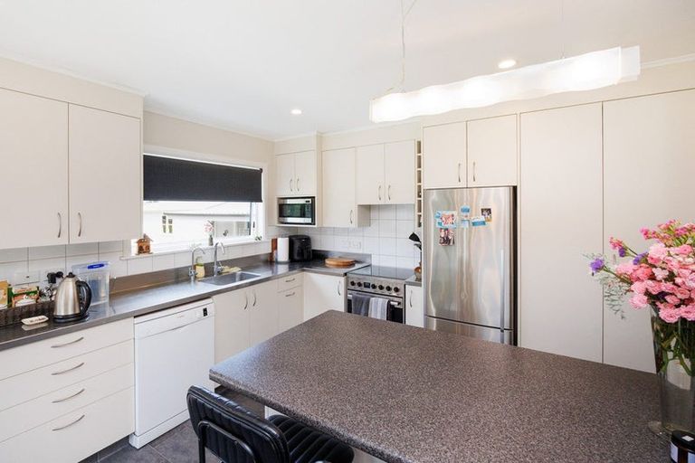 Photo of property in 8a Bond Street, Marton, 4710