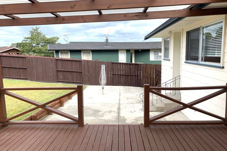 Photo of property in 23 Salamanca Road, Sunnynook, Auckland, 0620
