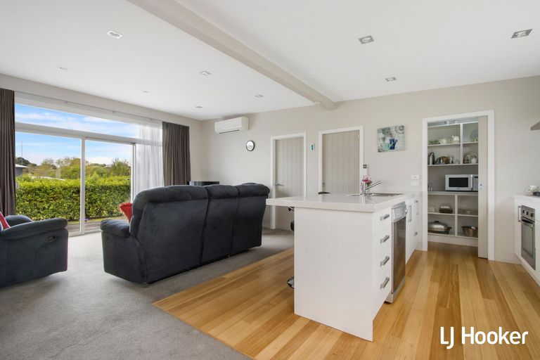 Photo of property in 19 Ocean Breeze Drive, Waihi Beach, 3611