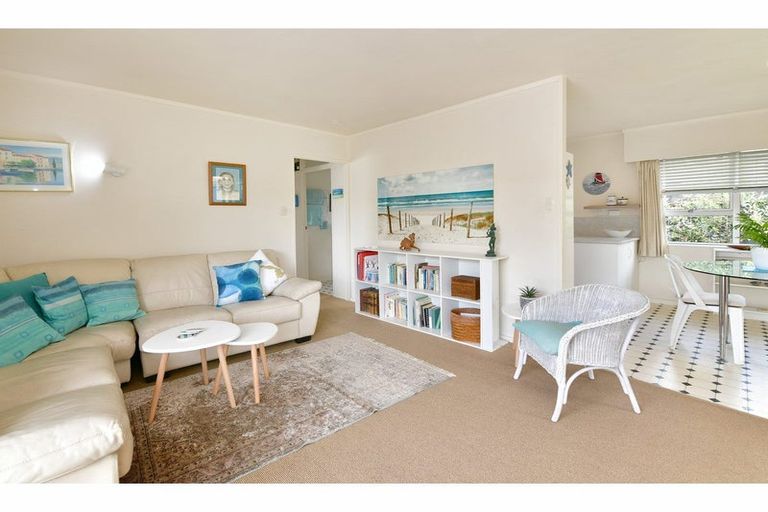 Photo of property in 3/29 Pine Road, Orewa, 0931