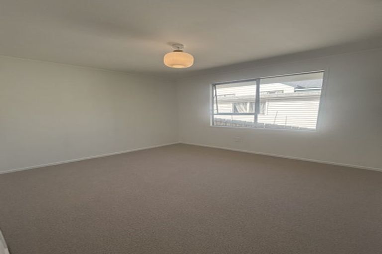 Photo of property in 65 Gills Road, Bucklands Beach, Auckland, 2014