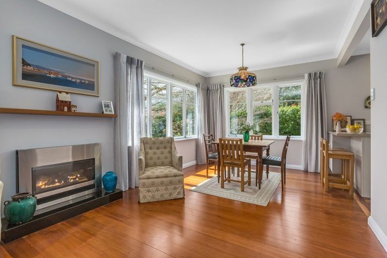 Photo of property in 31-33 Karu Crescent, Waikanae, 5036