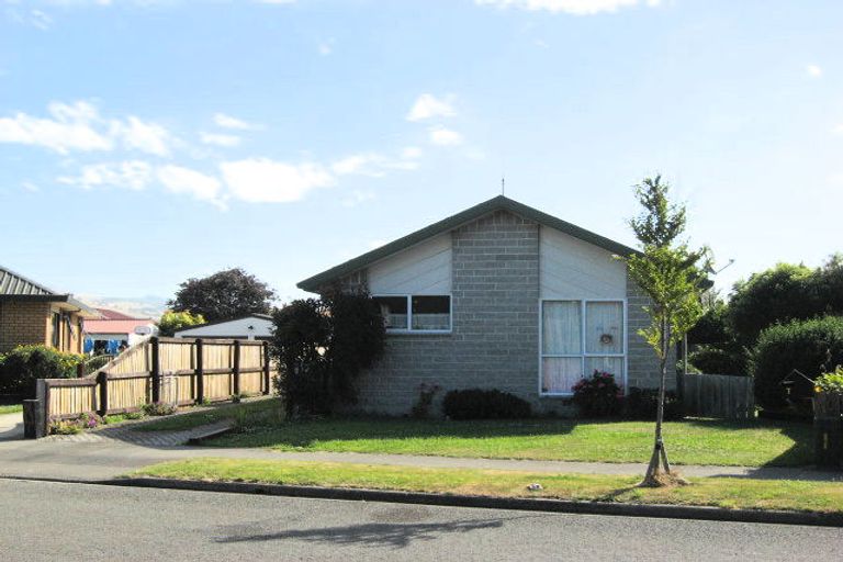 Photo of property in 7 Raymond Road, Bromley, Christchurch, 8062