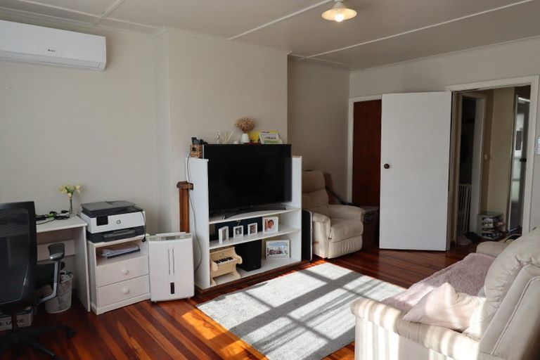 Photo of property in 15 Fisk Street, Naenae, Lower Hutt, 5011