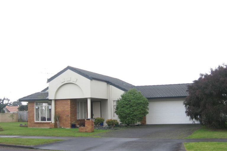 Photo of property in 59 Fernbrook Close, Burswood, Auckland, 2013