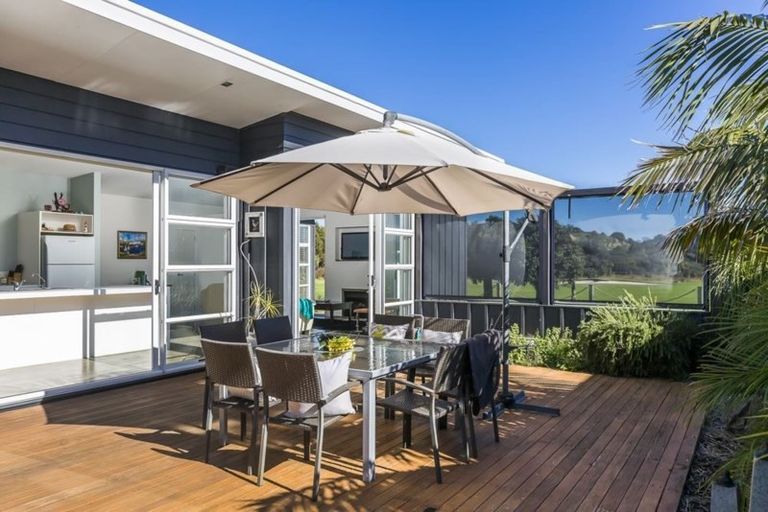 Photo of property in 152 Mangatawhiri Road, Omaha, Warkworth, 0986