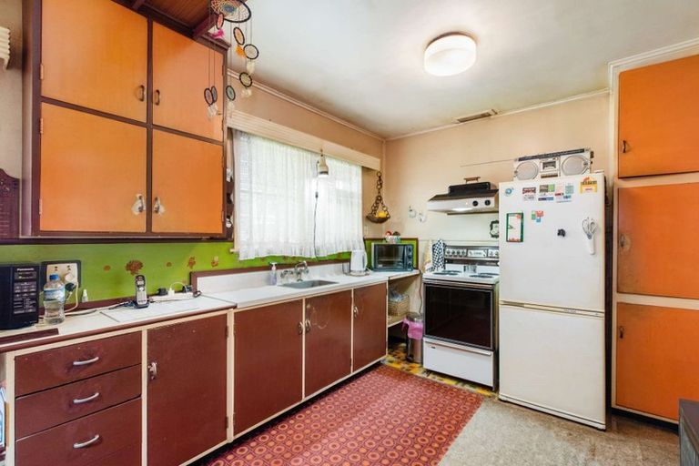 Photo of property in 2 Browning Street, Manurewa East, Auckland, 2102