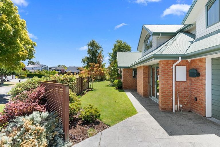 Photo of property in 25 O'connor Place, Burnside, Christchurch, 8053