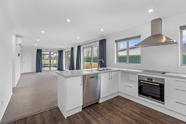 Photo of property in 11 Caulfield Avenue, Halswell, Christchurch, 8025