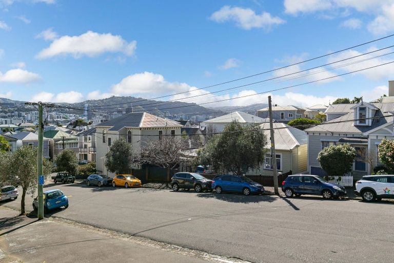 Photo of property in 5/4 Derby Street, Mount Victoria, Wellington, 6011