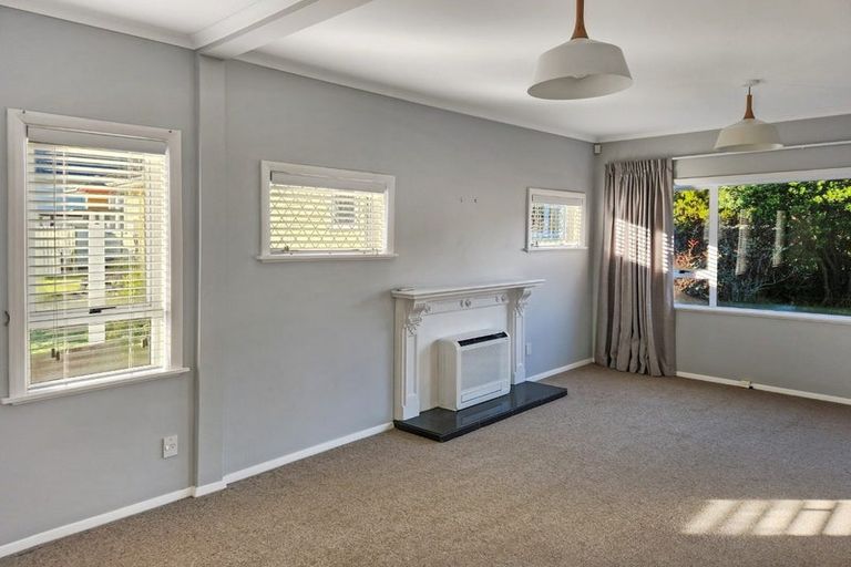 Photo of property in 25 Manuka Street, Stokes Valley, Lower Hutt, 5019