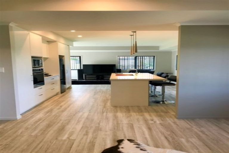 Photo of property in 24 Mary-ellen Place, Coromandel, 3506