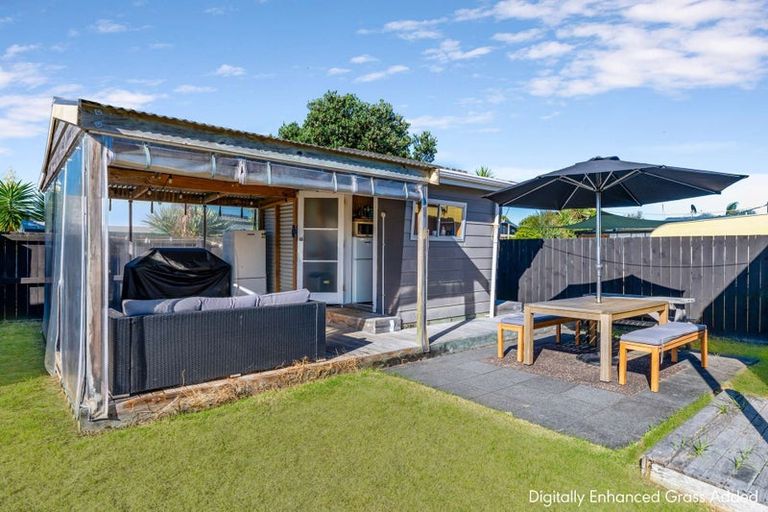 Photo of property in 142 The Fairway, Matarangi, Whitianga, 3592