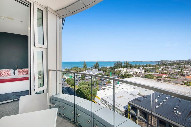 Photo of property in 1011/11 Tamariki Avenue, Kelston, Auckland, 0602