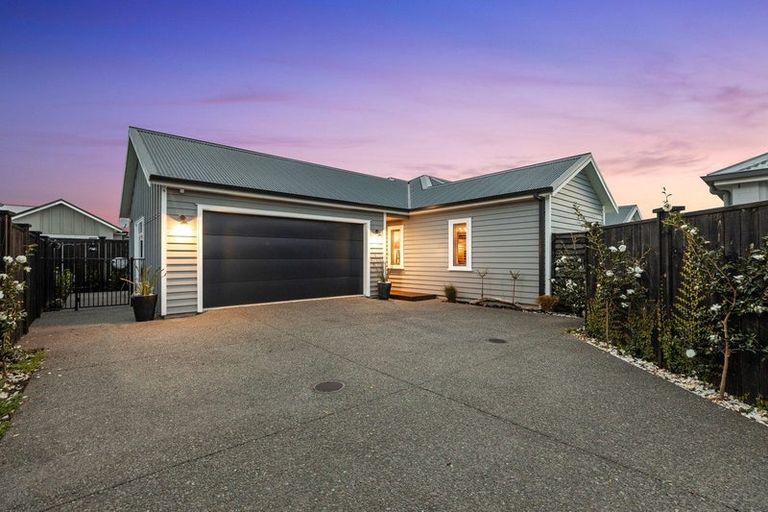 Photo of property in 6 Mollisia Lane, Papamoa Beach, Papamoa, 3118