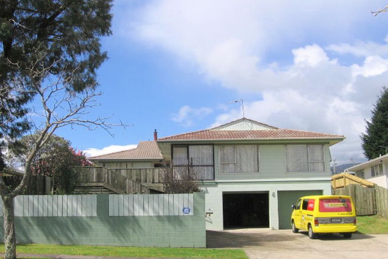 Photo of property in 4 Browning Crescent, Owhata, Rotorua, 3010