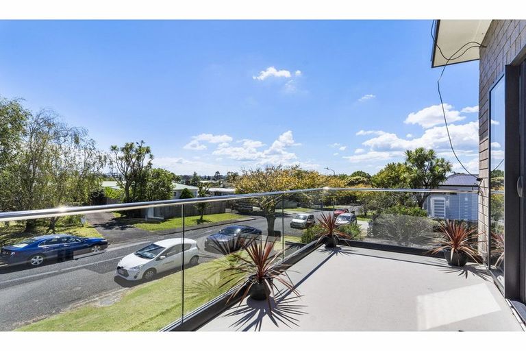 Photo of property in 4/3 Woolfield Road, Papatoetoe, Auckland, 2025