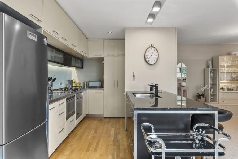 Photo of property in The Georgian, 13/8 Sidmouth Street, Mairangi Bay, Auckland, 0630