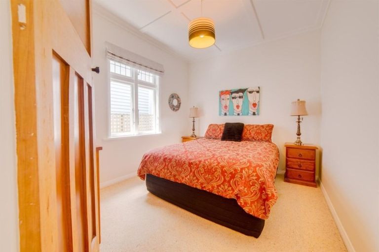 Photo of property in 35 Tirangi Road, Rongotai, Wellington, 6022