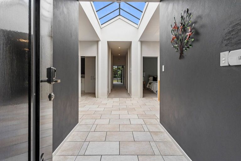 Photo of property in 5 Priorsford Court, Avonhead, Christchurch, 8042