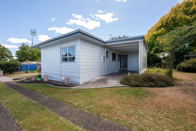 Photo of property in 76 Aotea Crescent, Tokoroa, 3420