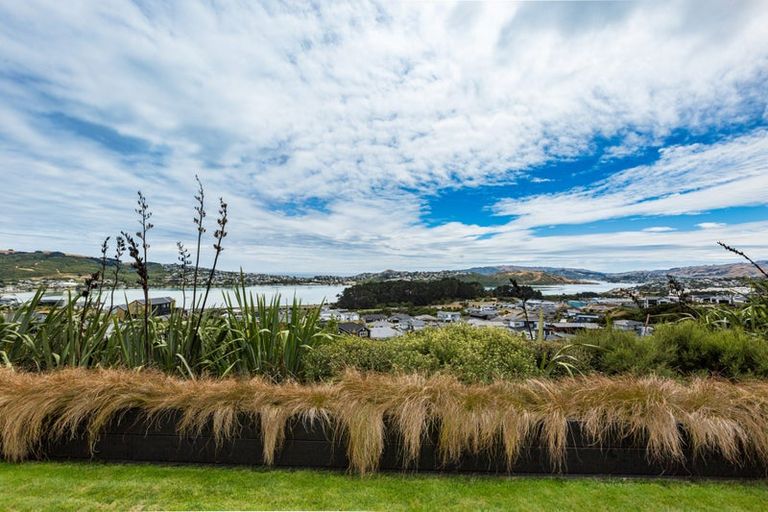 Photo of property in 3 Kaiaho Close, Aotea, Porirua, 5024