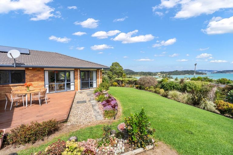 Photo of property in 4 Sunset Parade, Parua Bay, Whangarei, 0174