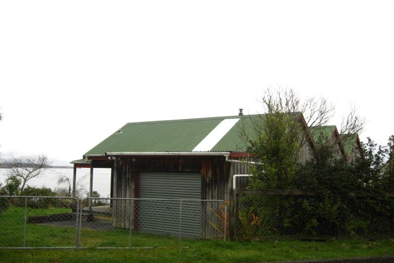 Photo of property in 18 Koe Street, Moana, 7872