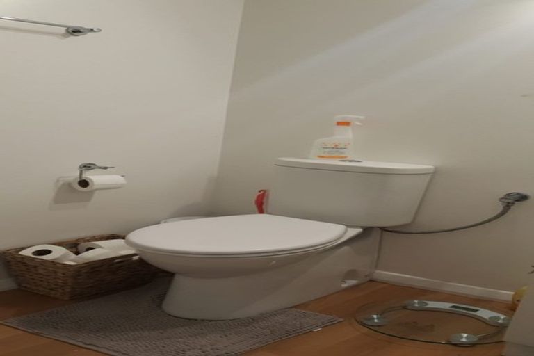 Photo of property in 4/124 Campbell Street, Karori, Wellington, 6012