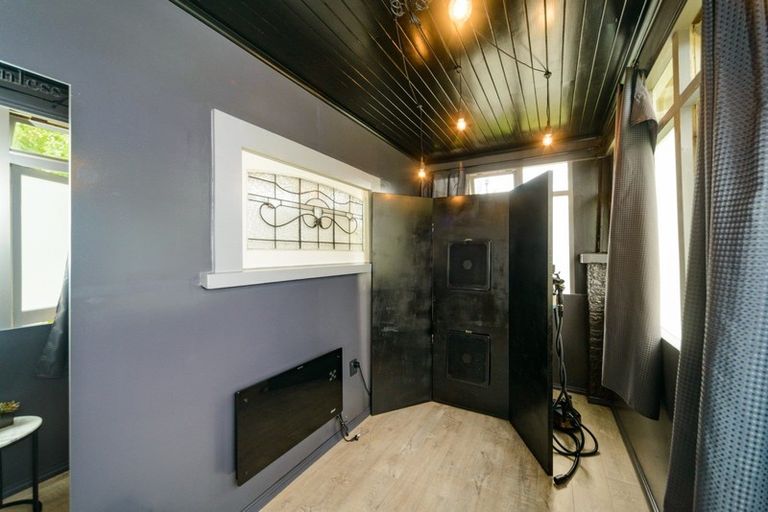 Photo of property in 3 Karaka Street, Hokowhitu, Palmerston North, 4410