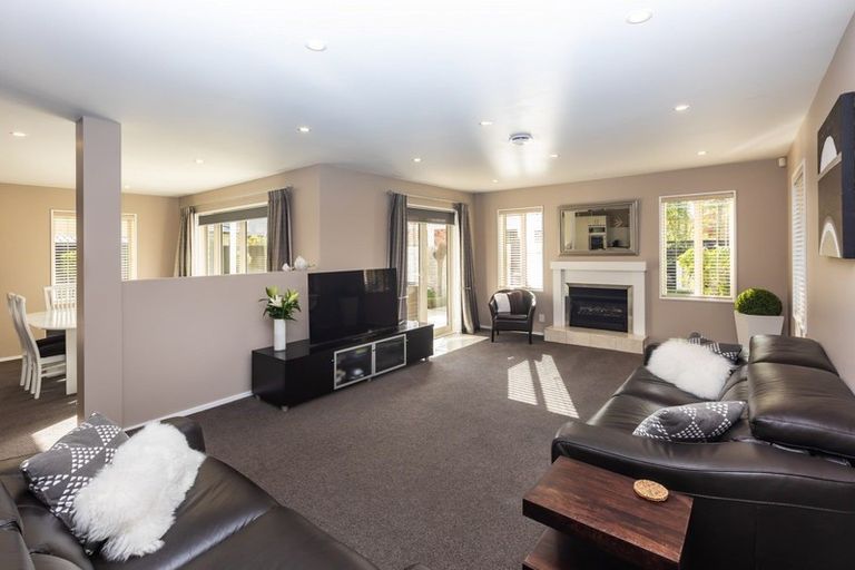 Photo of property in 51 Skyedale Drive, Harewood, Christchurch, 8051