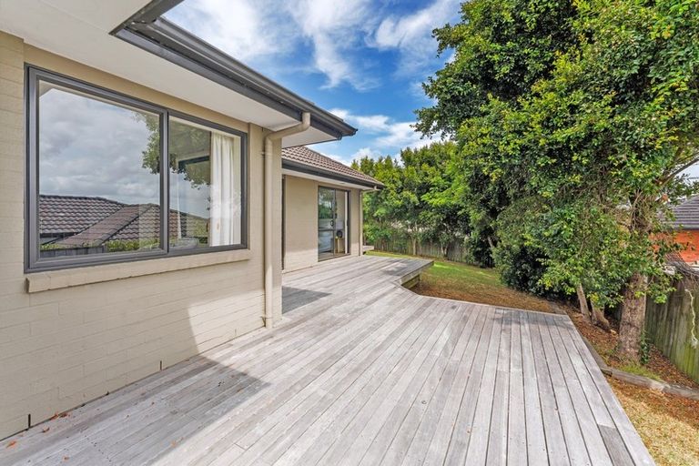 Photo of property in 3 Bilancia Place, Flat Bush, Auckland, 2016