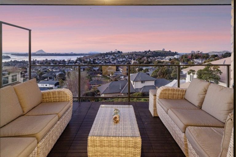 Photo of property in 25 Aurora Avenue, Welcome Bay, Tauranga, 3112